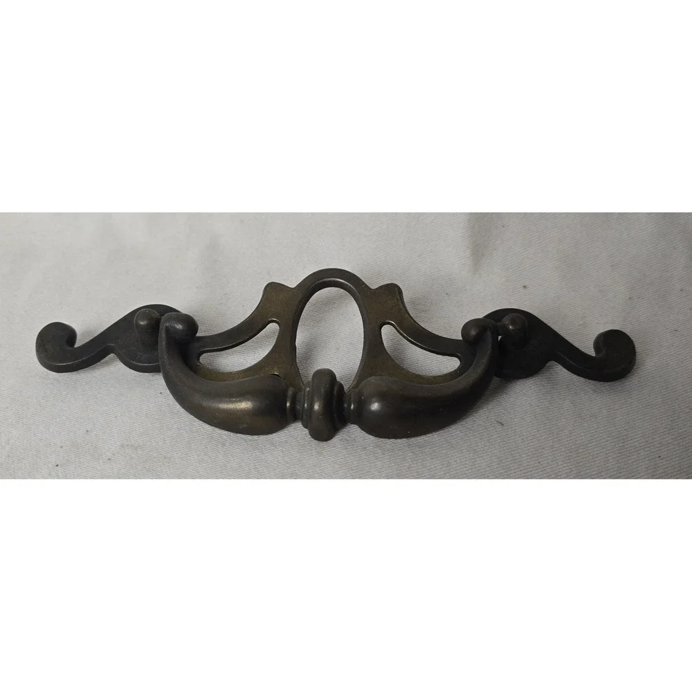 Salvaged Drawer Pull 7 1/4 In Long 4‎ 1/4 In Center K13781